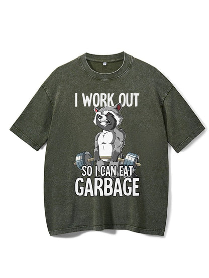 Je m’entraîne pour pouvoir manger de la malbouffe T-shirt de sport délavé - Gymfit